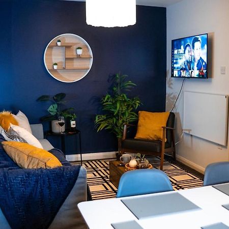 Flat 1 - King Bed, Parking, Workspace, Wi-Fi, Corporates Nottingham Exterior foto